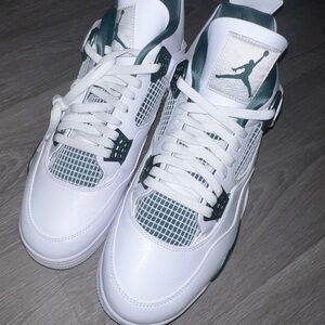 Jordan 4 oxidized green size 13 brand new